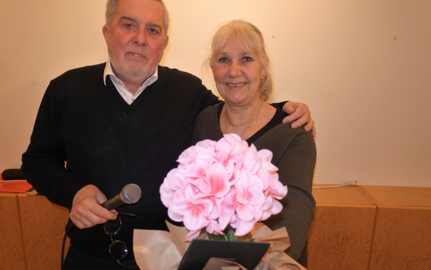 Evas matta lyfter och flyger vidare