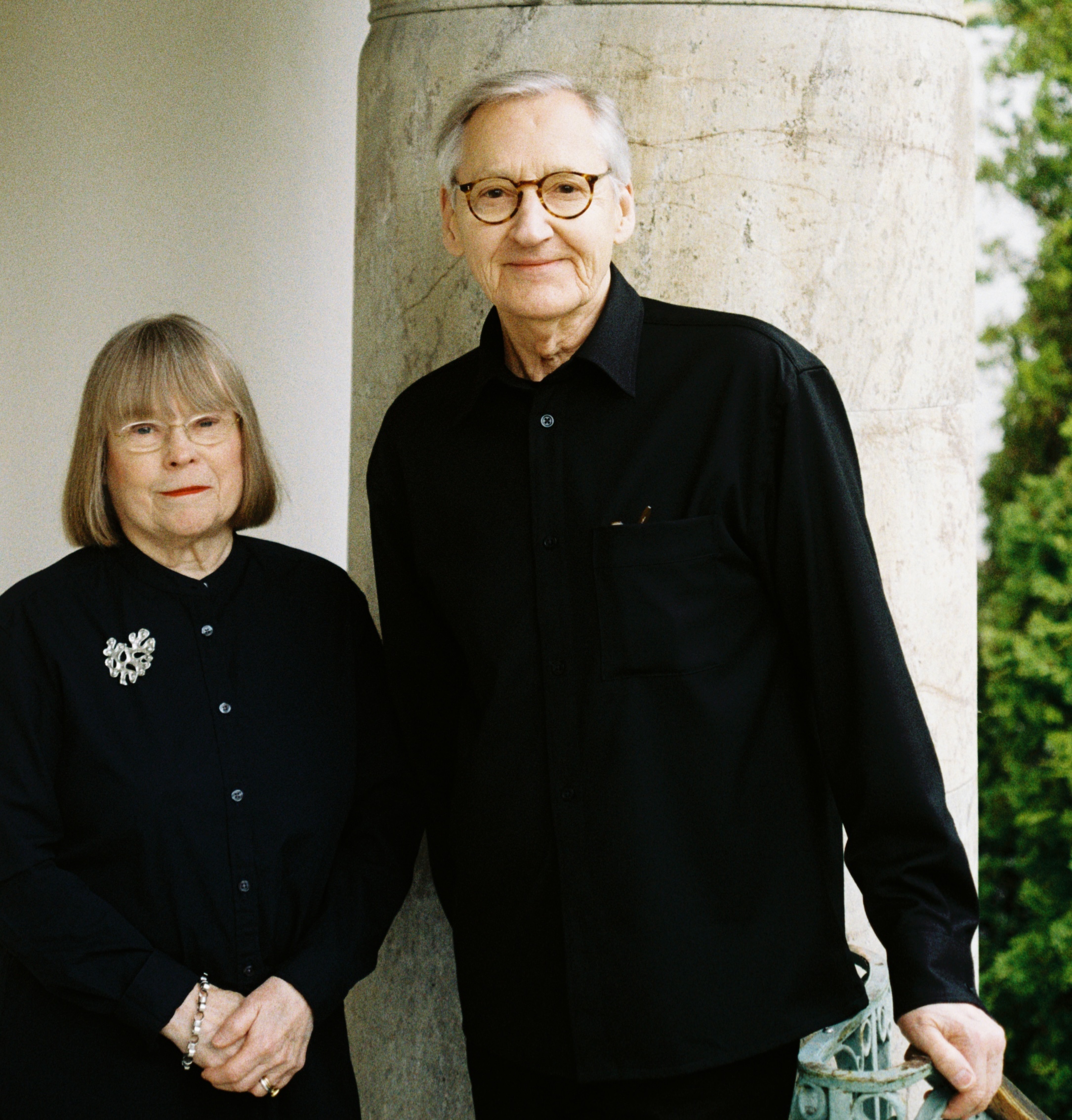 GAMLA VÄNNER. Ingela Håkansson Lamm och Tom Hedqvist ställer ut på Thielska galleriet på Djurgården. De var med och bildade den omtalade 10-gruppen. Foto: THIELSKA GALLERIET. Tom och Ingela